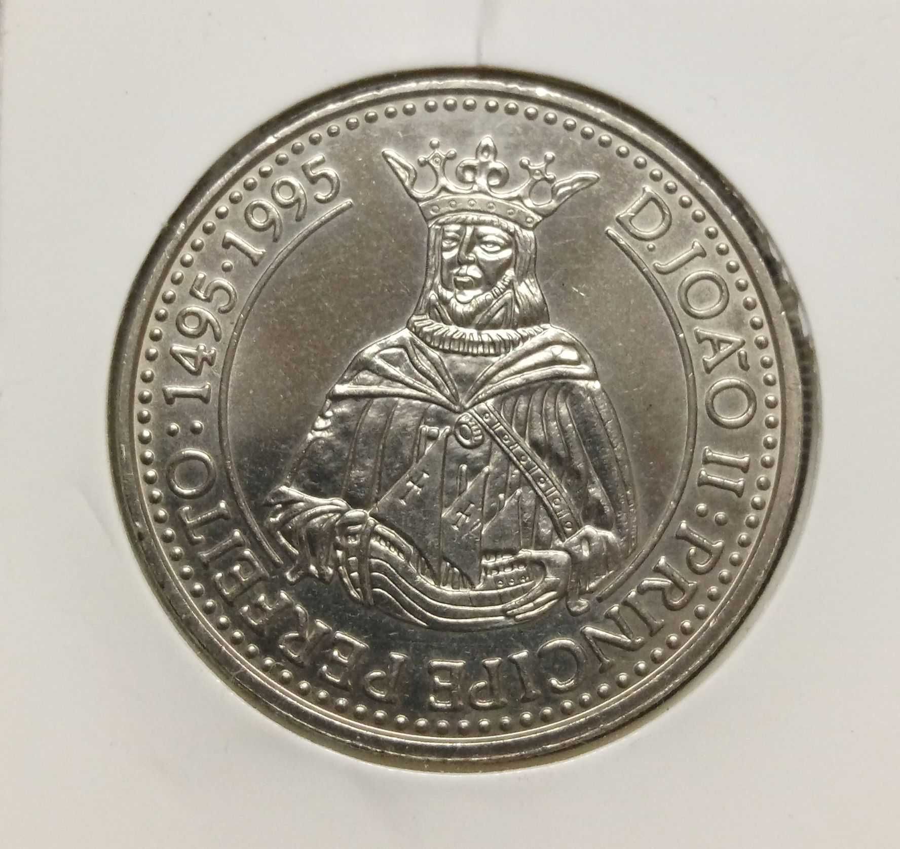 Moeda 200 escudos d João