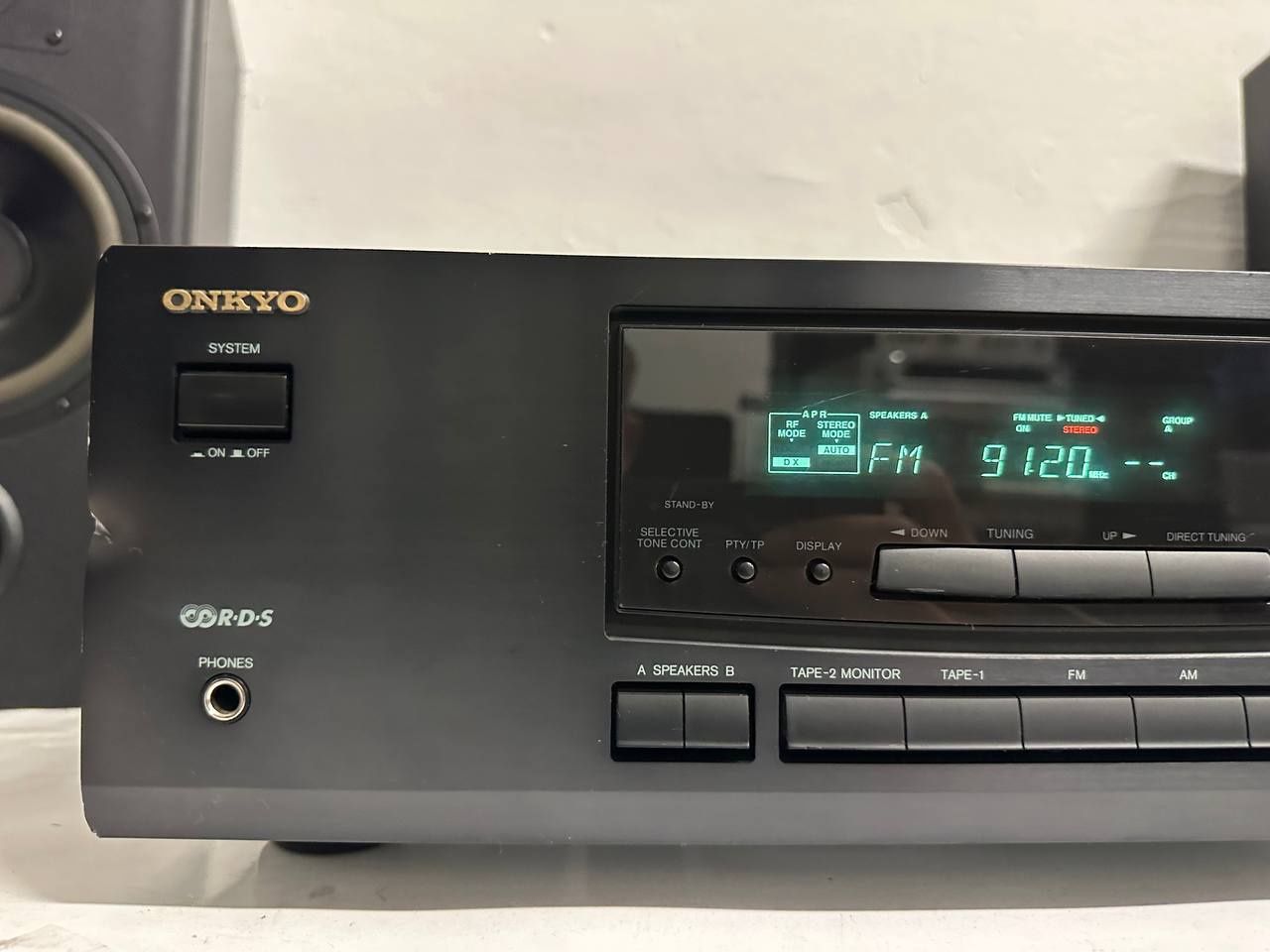 Amplituner stereo Onkyo TX-8211, 2*90 Watt.