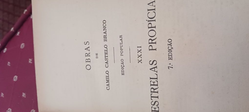 Livro Estrelas propícias de Camilo Castelo Branco