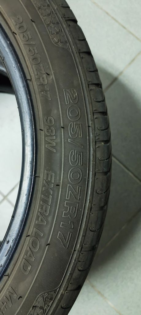 Pneus 205/50R17 93w