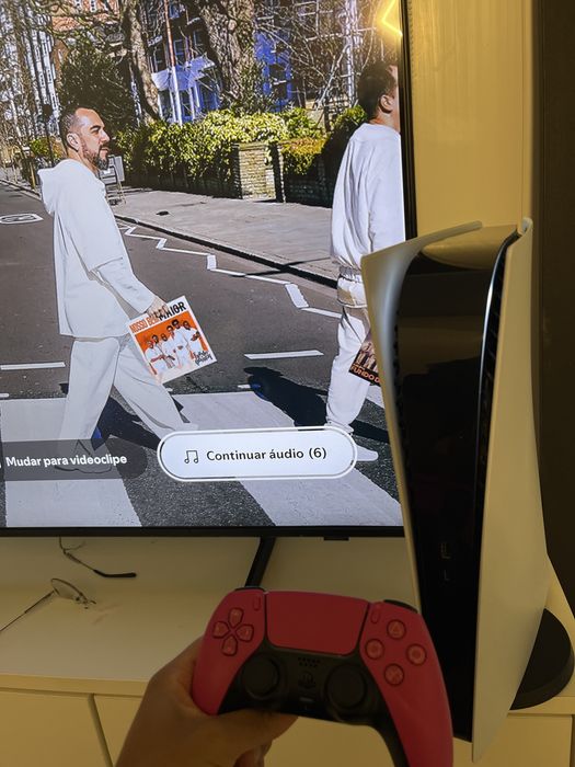 PS5 midia digital 2 comandos (vem com fc 26)