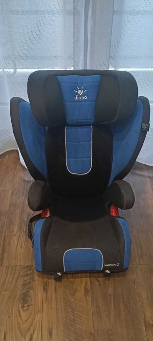 Sprzedam dwa foteliki samochodowe używane