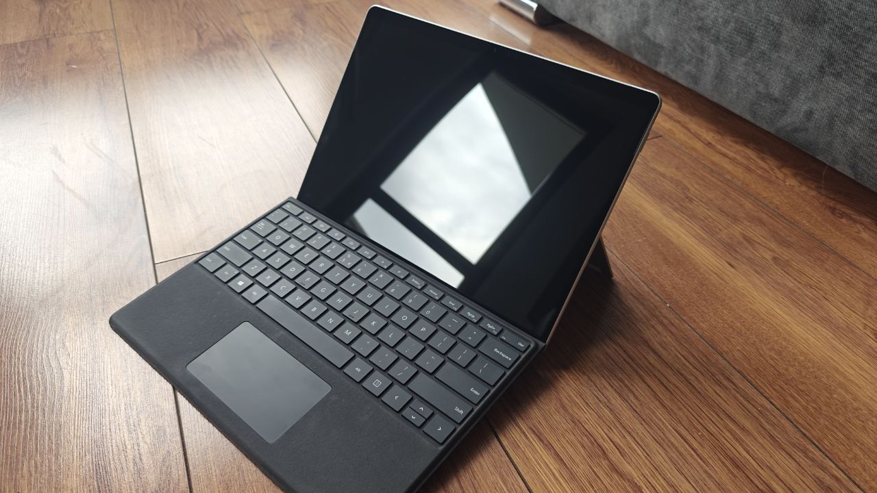 Microsoft Surface 8 Pro