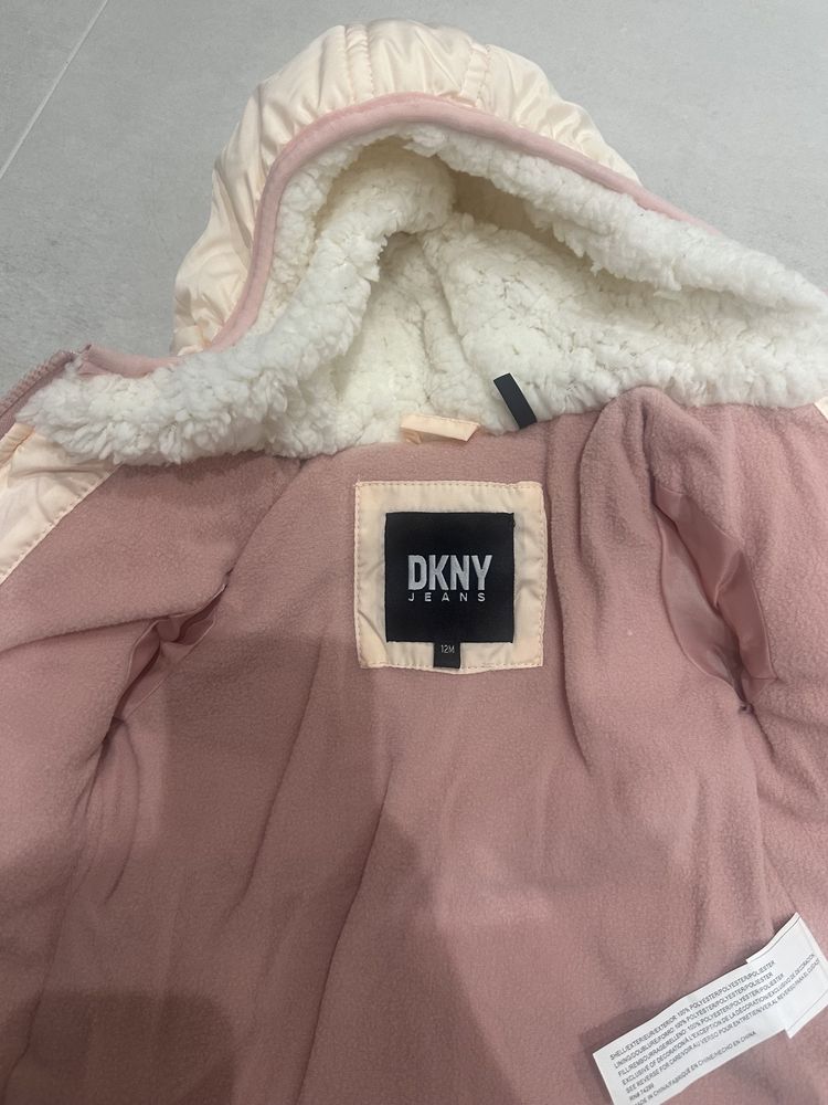 Куртка курточка нова для дівчинки dkny 12місяців