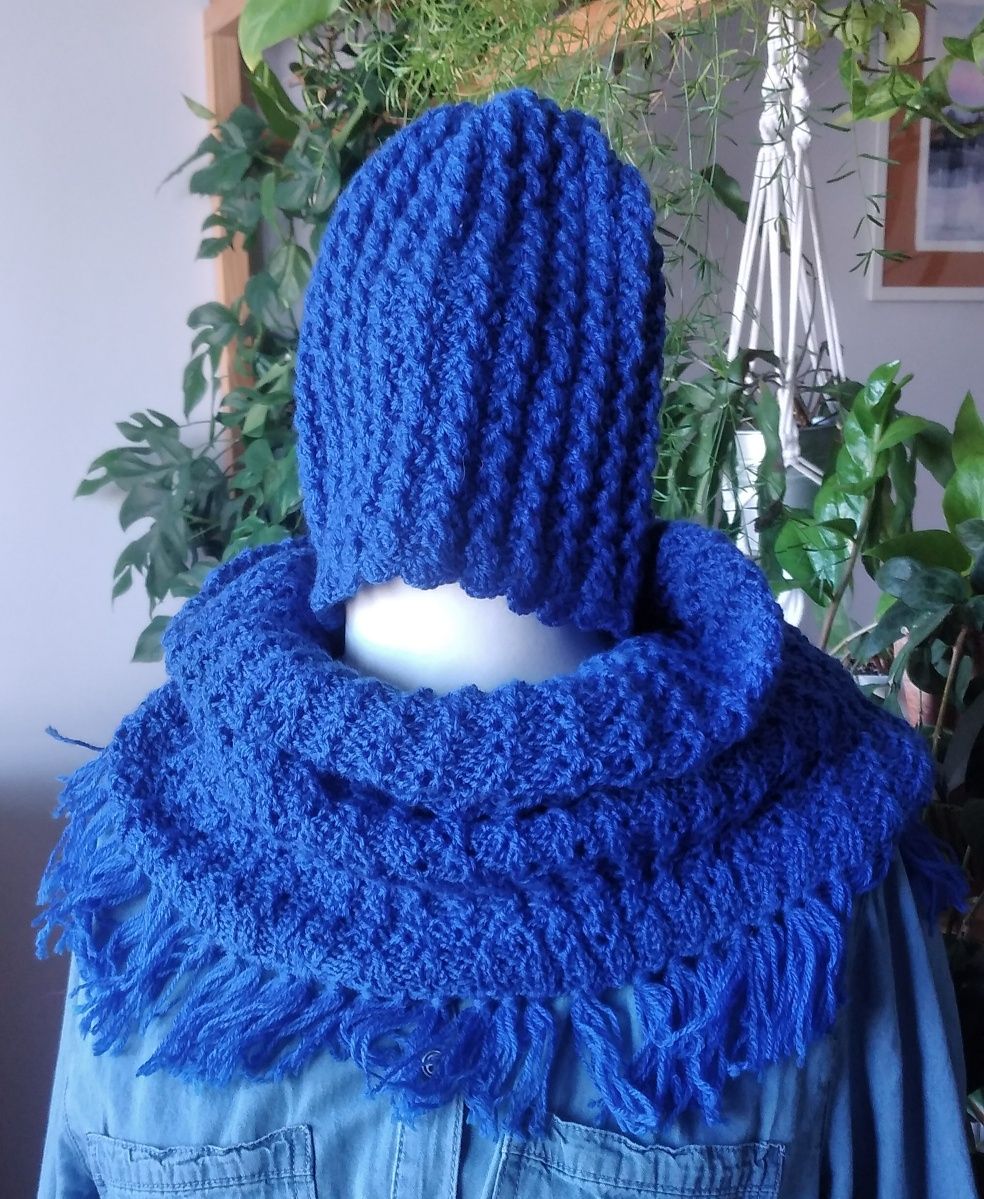 Chabrowy komplet czapka i komin. Handmade