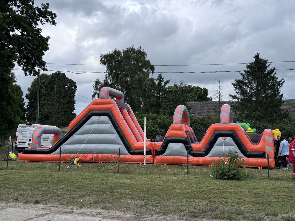 Dmuchańce na wynajem dla dzieci młodzieży i dorosłych. Piana party!