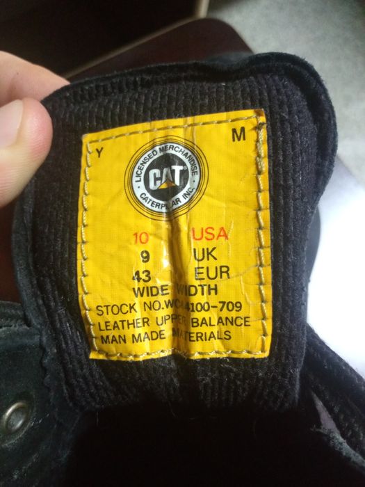 Продам фірмові робочі ботинки "CAT"