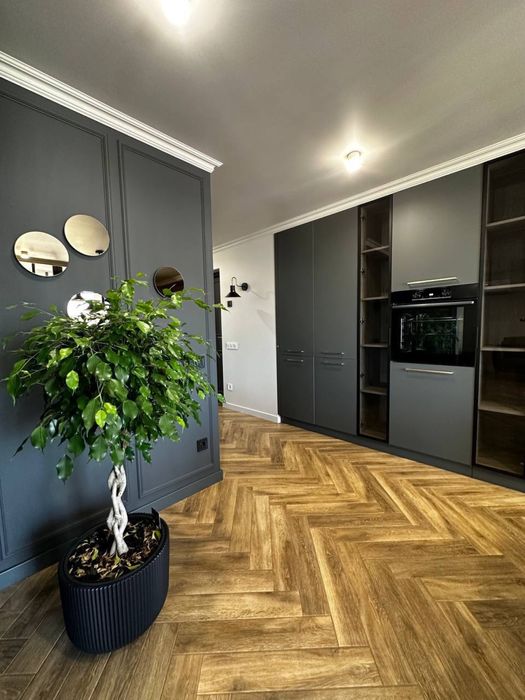 Оренда автономного VIP пентхауса в центрі міста з терасою