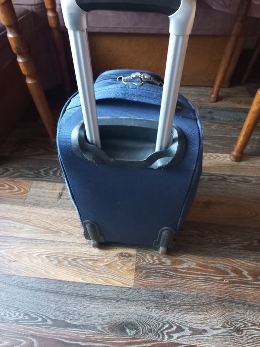 Сумка на колесах, дорожня  спортивна сумка.