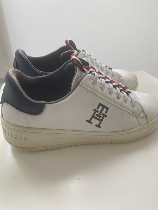 Buty Tommy Hilfiger skórzane roz. 38