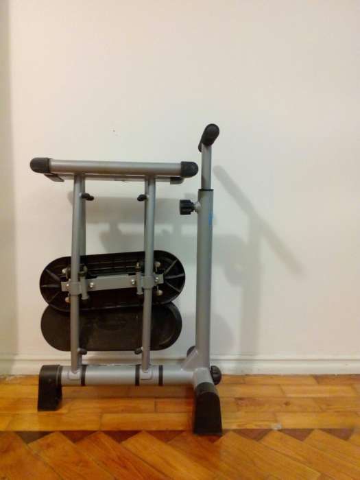 Máquina de musculação pernas e glúteos Leg Magic