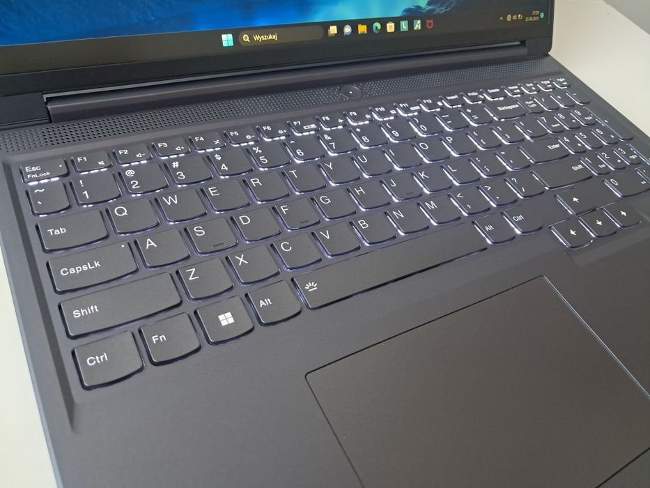 RTX 4050 6gb + i5-12450H • Lenovo Legion slim 5 16" 144hz • 16gb/512ss