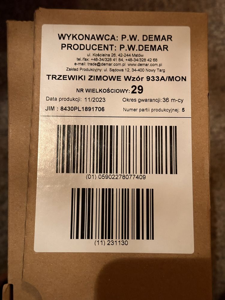 Trzewiki buty zimowe  wzór 933A/MON rozm. 29/45 brązowe