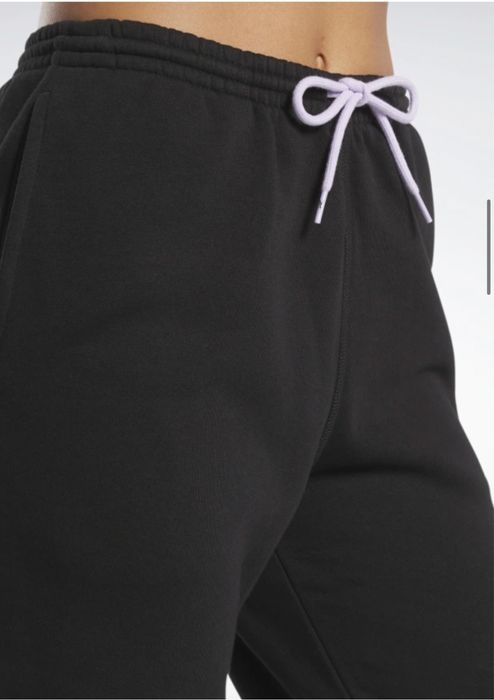 Флисовый спортивный костюм Reebok размер С, большемерит и будет на М