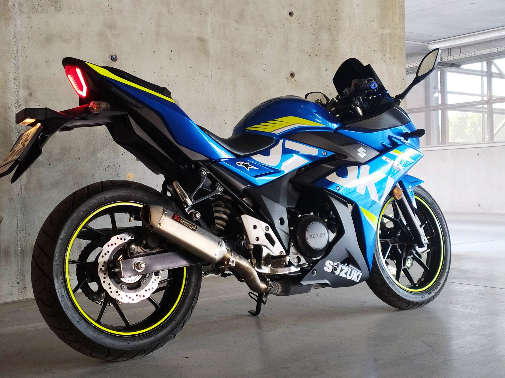 Suzuki GSX-R 250 * 2017 * 11 tys km * TRANSPORT * GSX GSXR GSXS