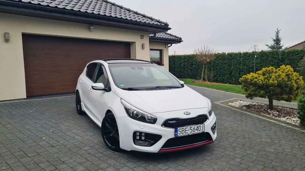 Kia Ceed Kia cee'd GT 1.6t 204km bogate wyposażenie