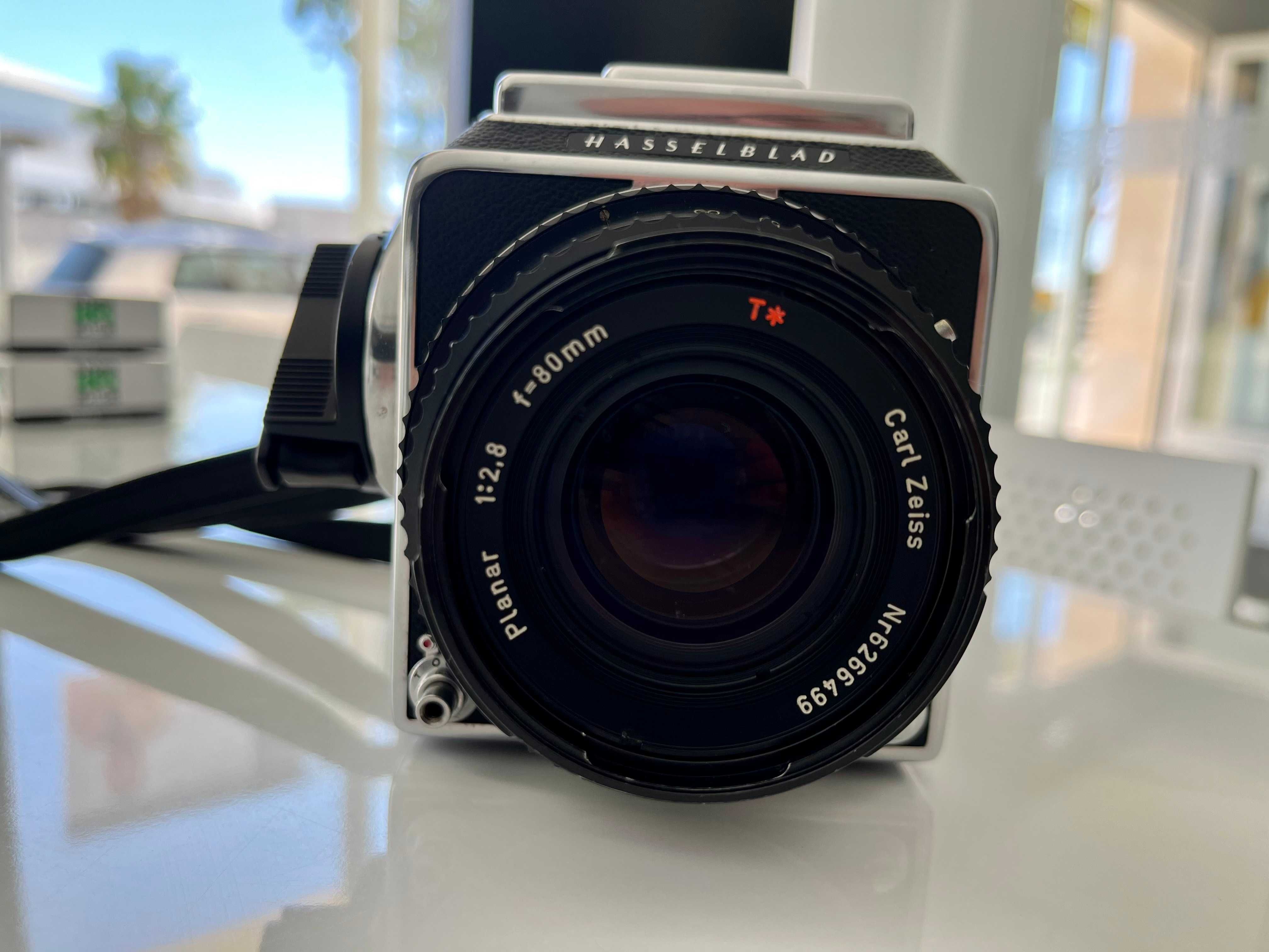 Hasselblad 500 CM com Lente Carl Zeiss PLANAR T 80mm