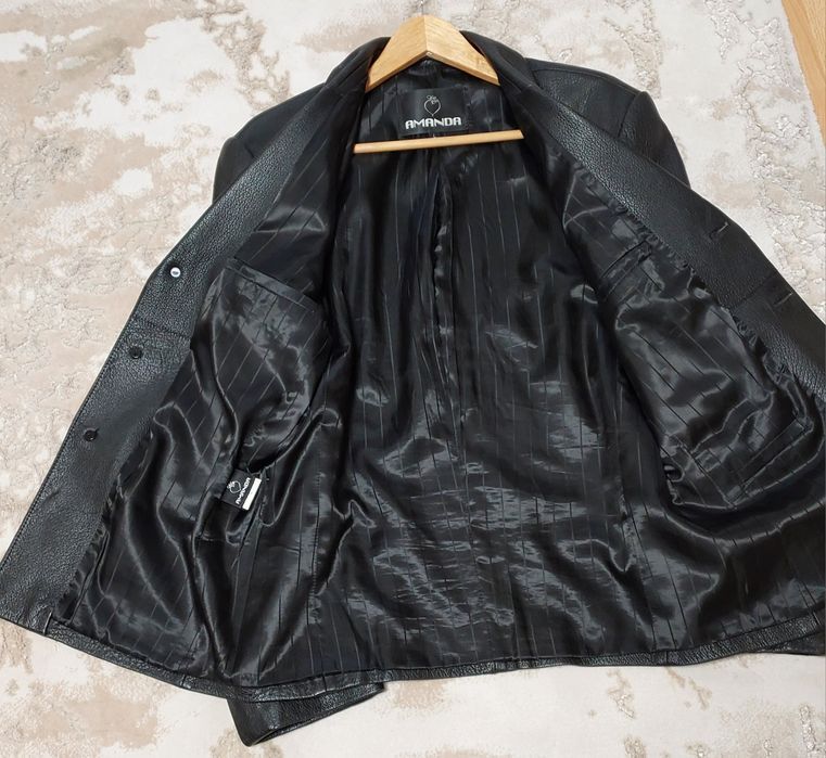 Продам кожаную куртку-пиджак