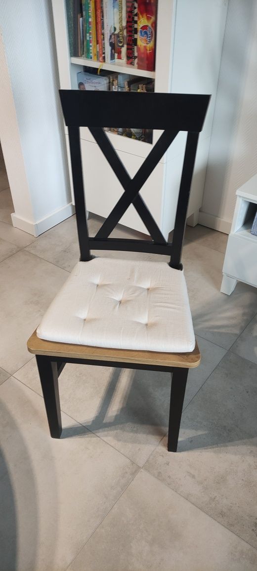 4 krzesła jadalniane