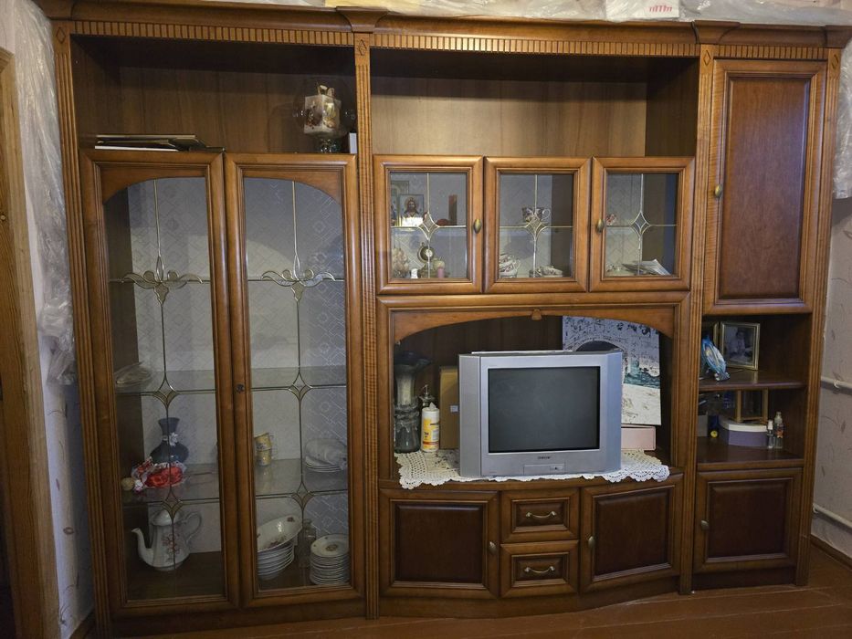 Продам вітальню можливий торг