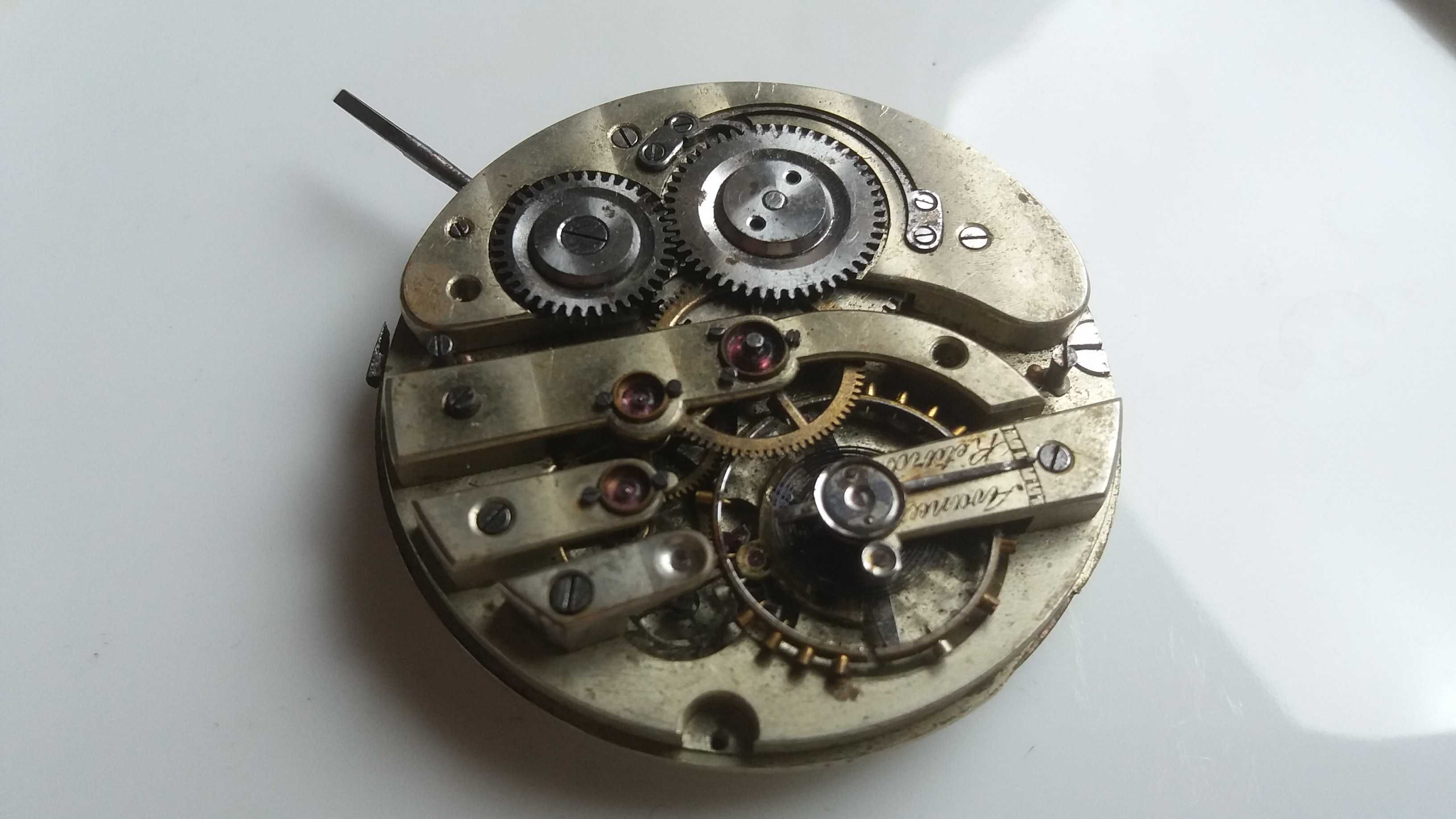 Vintage :  Mechanizm zegarka IWC