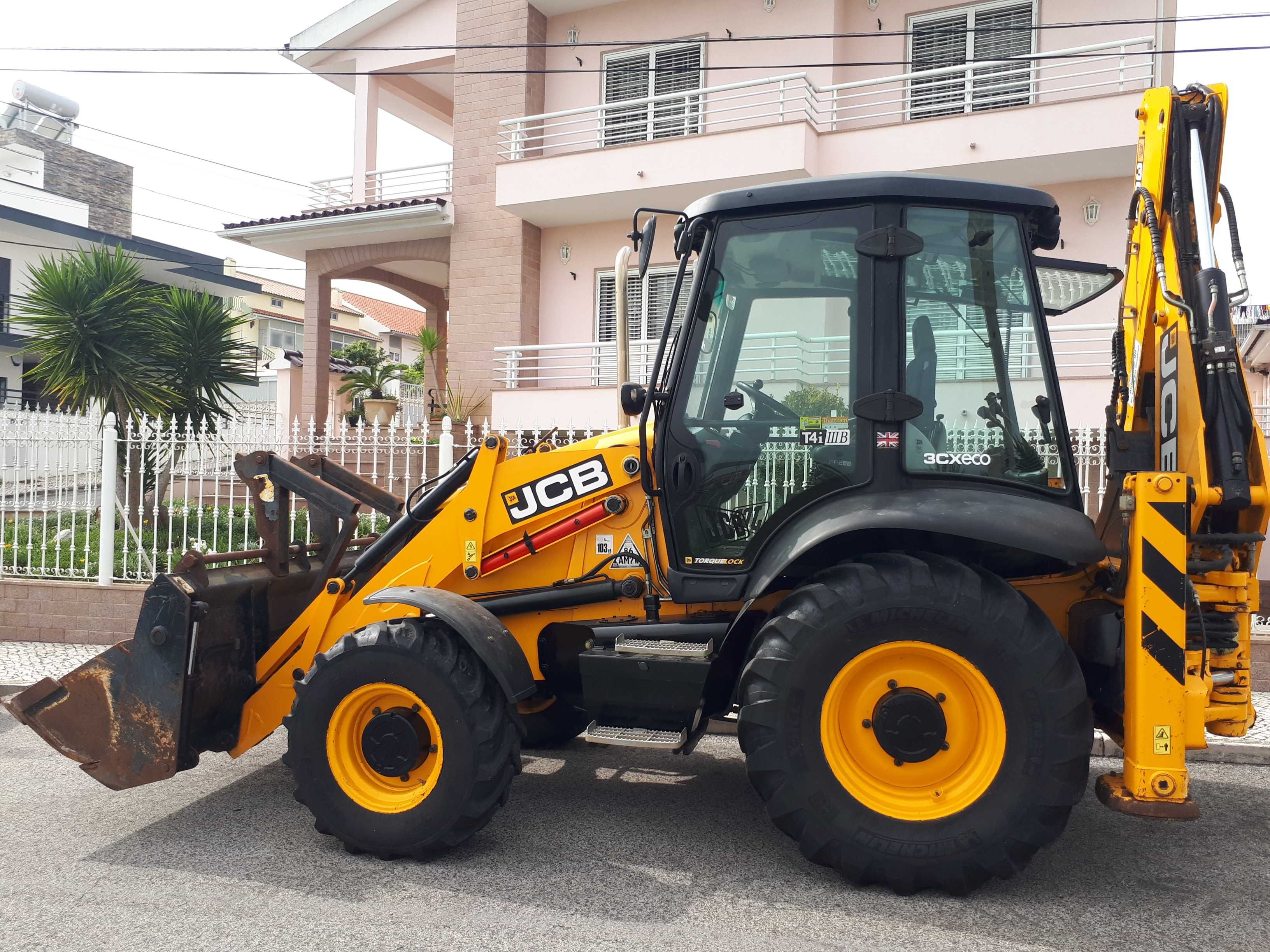 Retroescavadora JCB 3CX Contractor (110 CV) de 2015