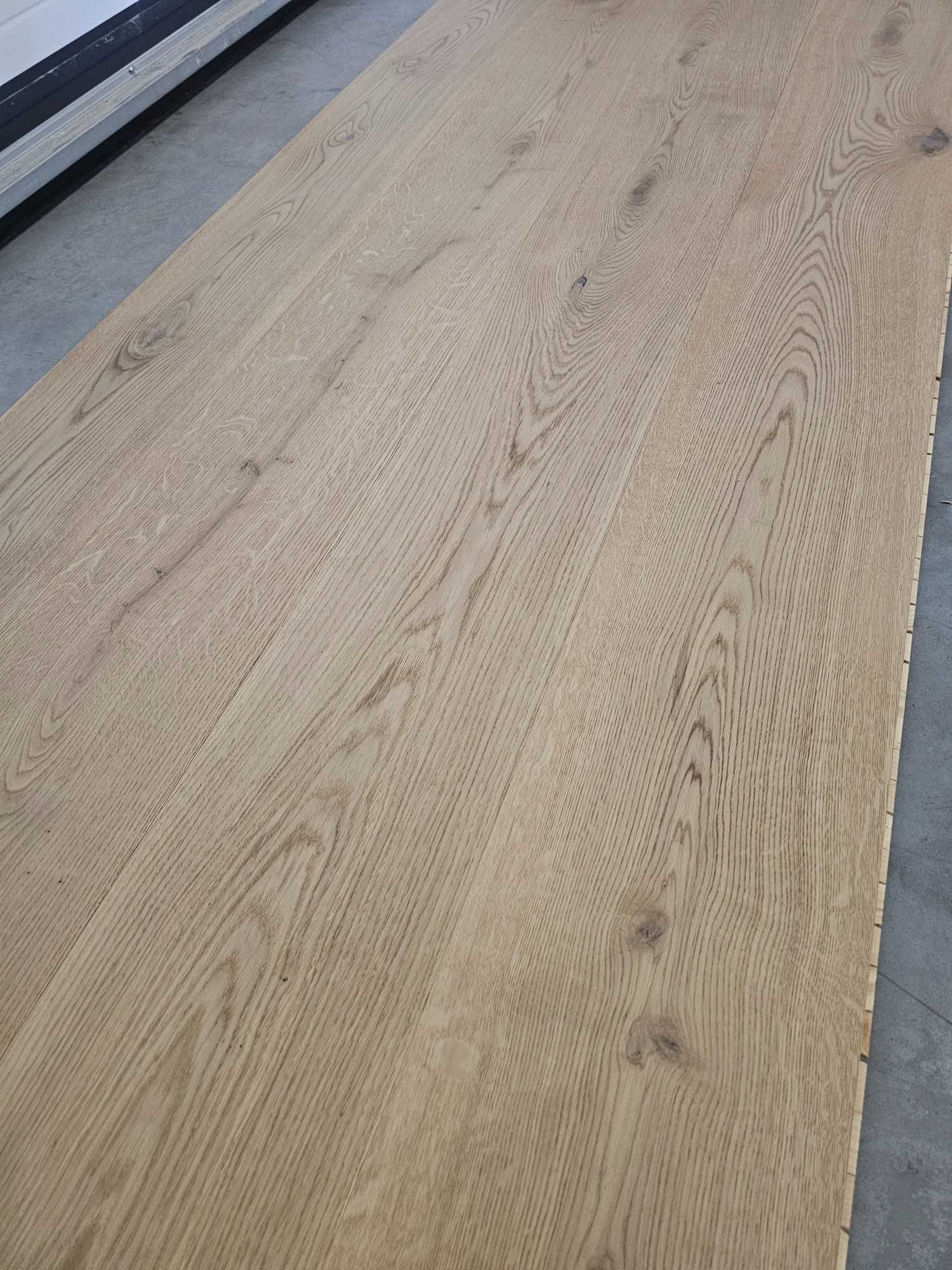 Deska dąb olej efekt surowego drewna faza szczotka 15x250x2200 (39 m2)
