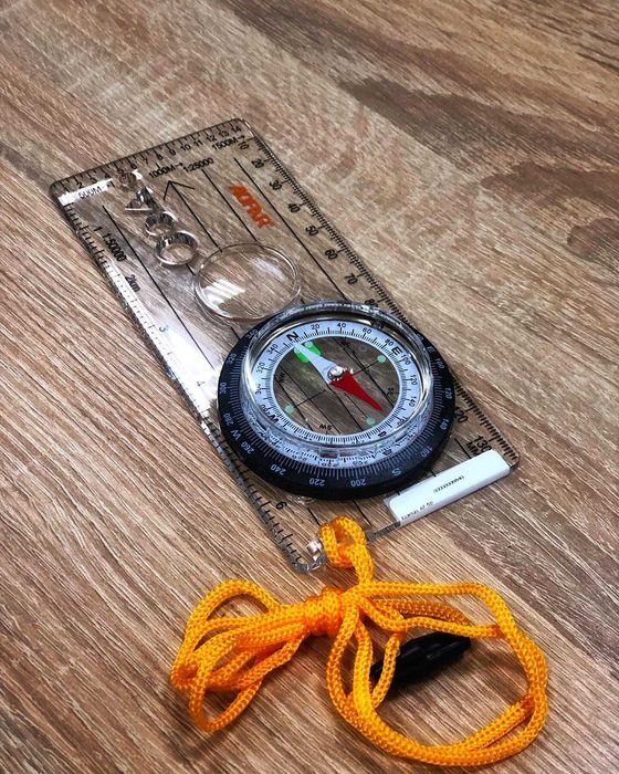 Компас тактичний рідинний, наручний, артилеристський