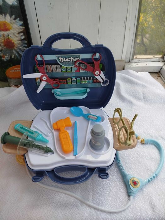 Набір лікаря та набір майстра