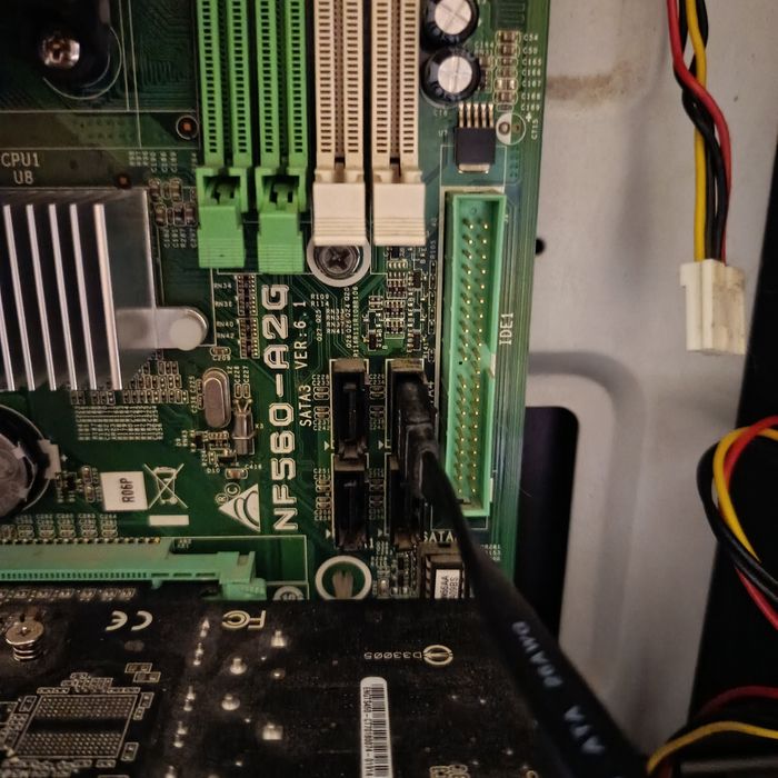 Компьютер  на запчасти