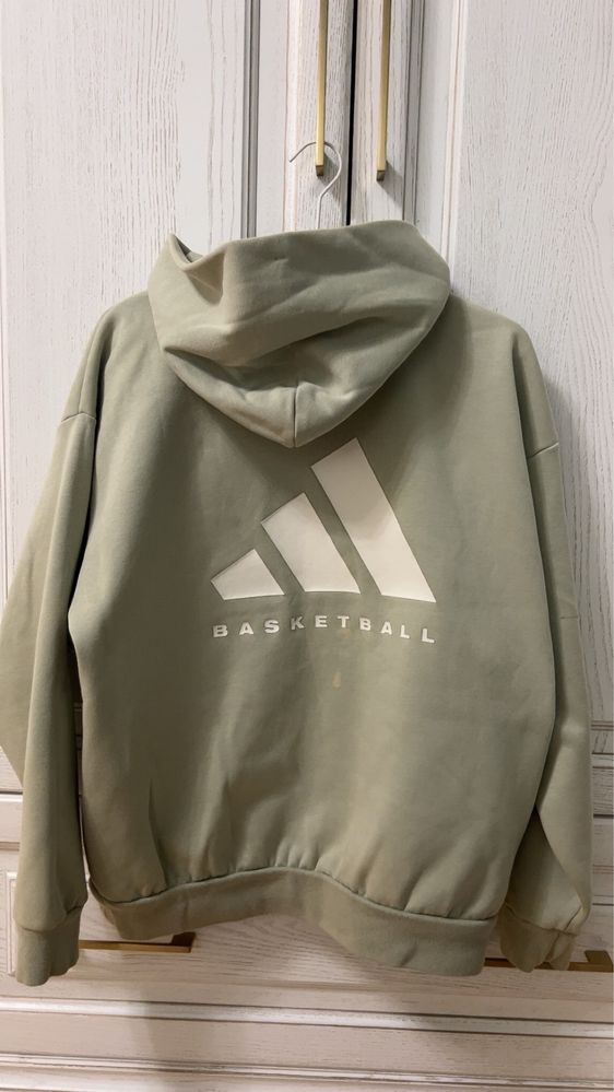 худі Adidas  б/у в хакі кольорі