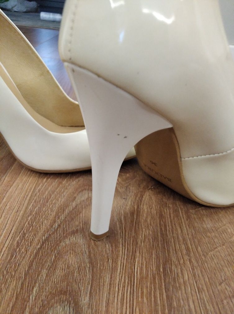 Białe szpilki Badura/buty ślubne
