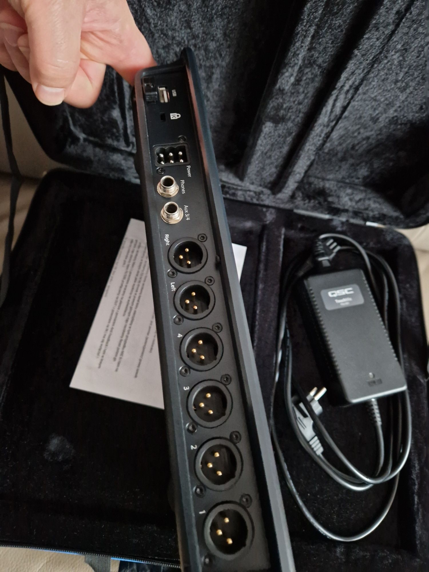 Mikser cyfrowy QSC TouchMix 8