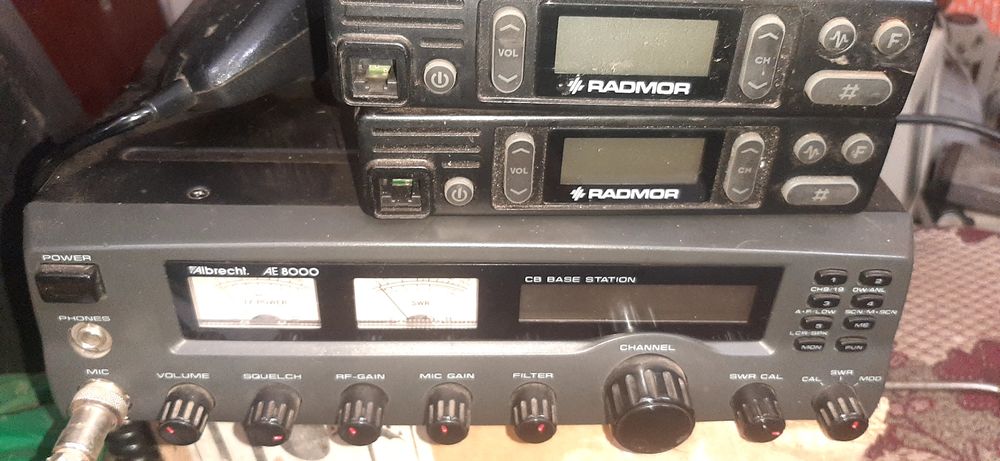 Радиостанция Albrecht ae8000    26.565 ...27.405мгц