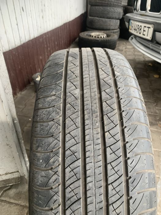 Продам комплект 235/60/18