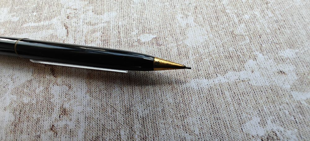 Duński ołówek automatyczny Montblanc 222