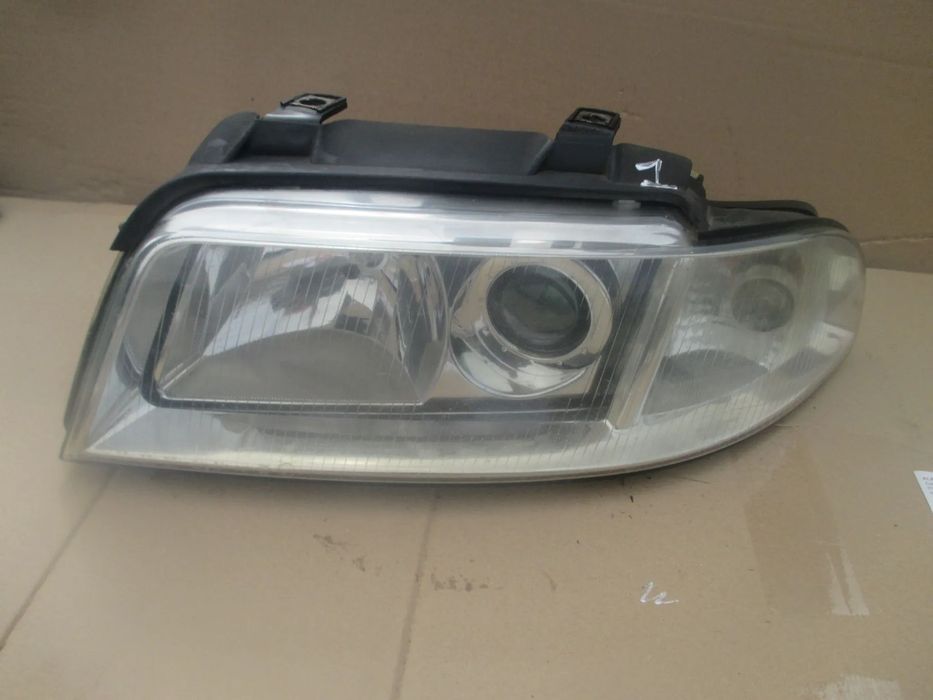 Lampa lewa Audi A4 B5 lift Valeo Europa