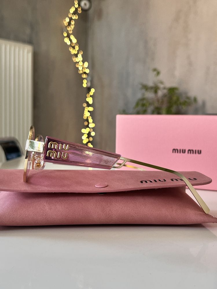 Okulary przeciwsłoneczne Miu Miu