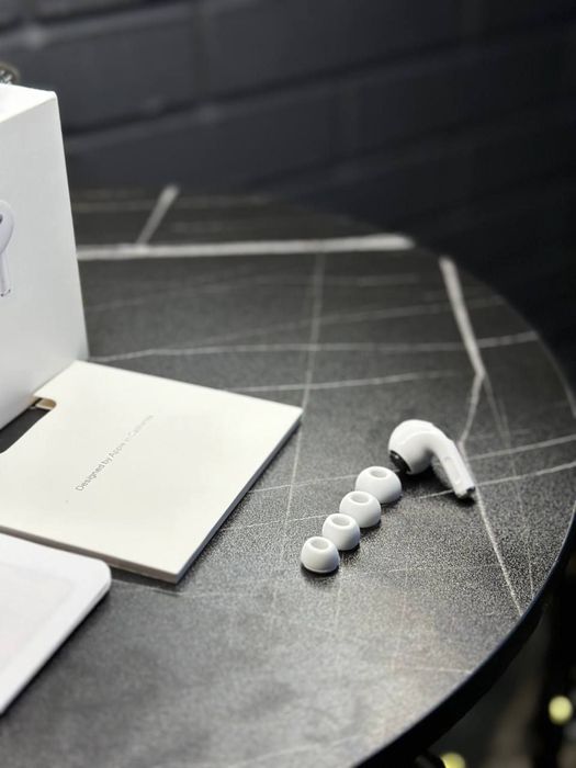 Навушники airPods Pro 2 lux якості + чохол в подарунок