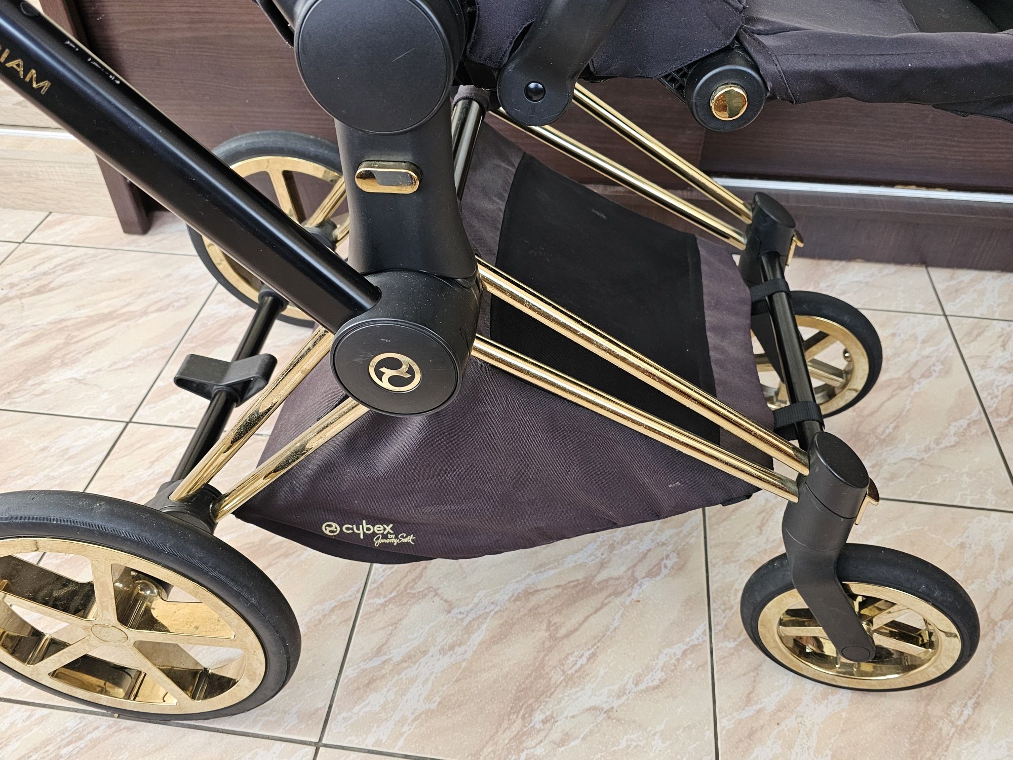 Cybex Priam 2.0 Jeremy Scott ze skrzydłami