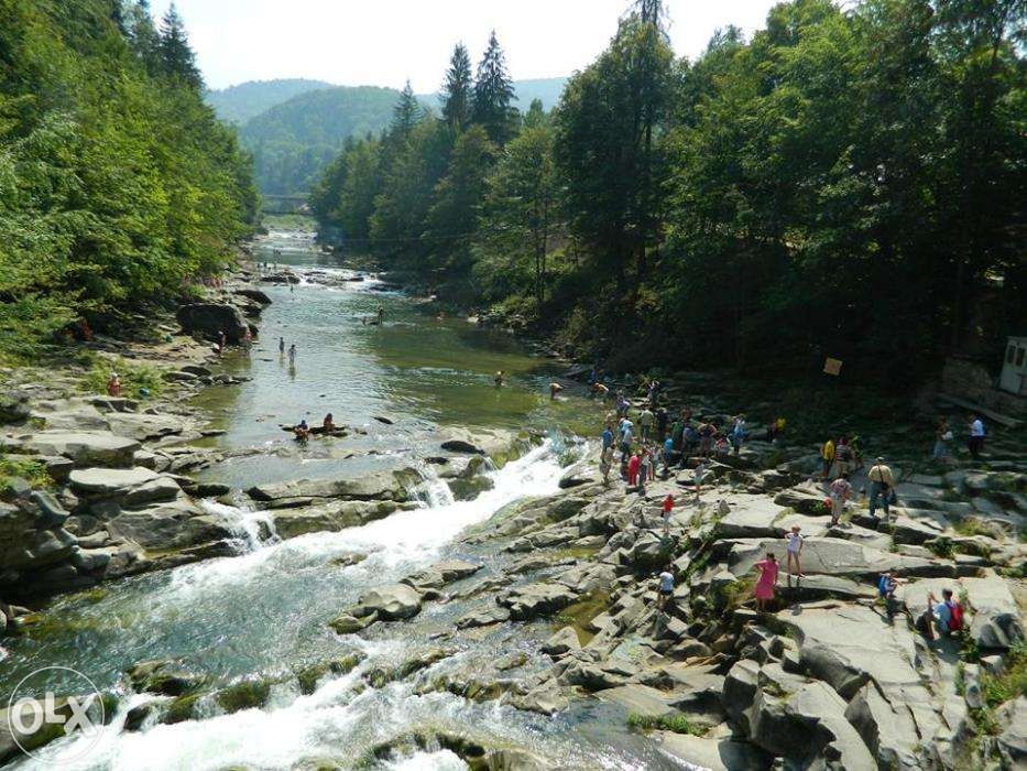 Котедж " Затишний відпочинок " в м.Яремче на 8-10 чоловік. Подобово