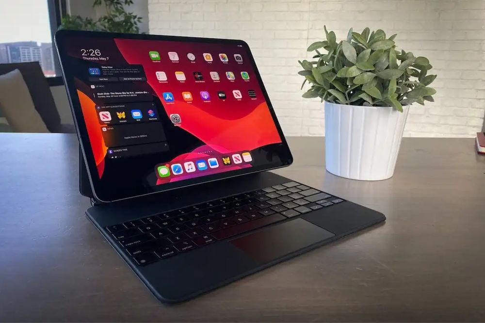 Ipad pro M1 WiFi+LTE 128gb + Magic Keyboard