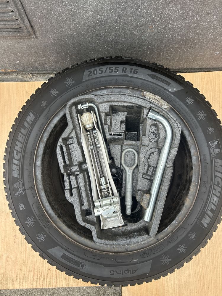 Домкрат VW Passat B6 B7 B8 Golf 6 7 Touran Skoda A5 A7 Super B