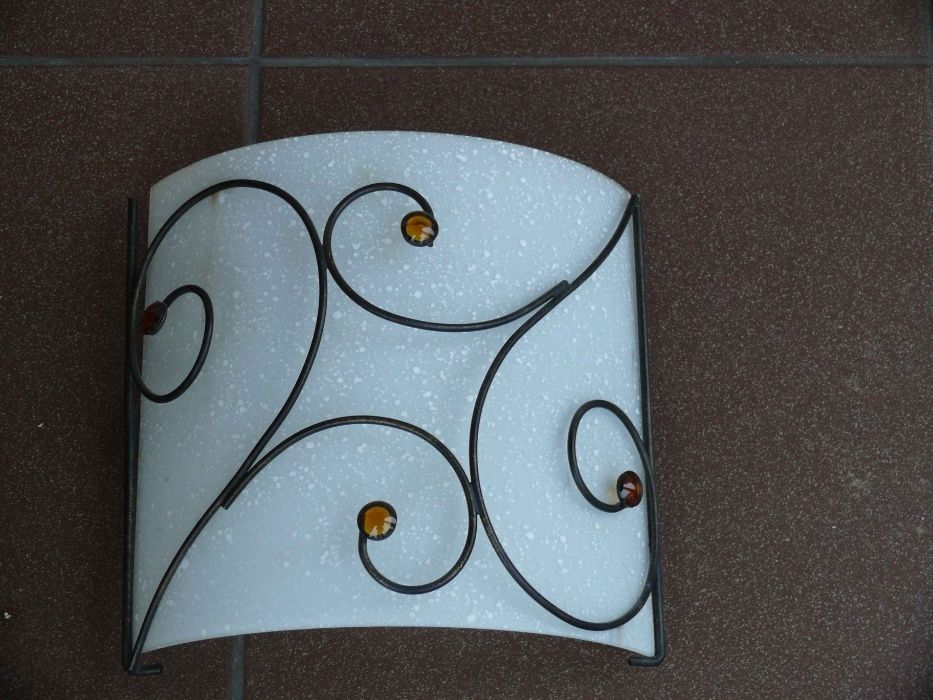 Lampa żyrandol plafon kinkiet