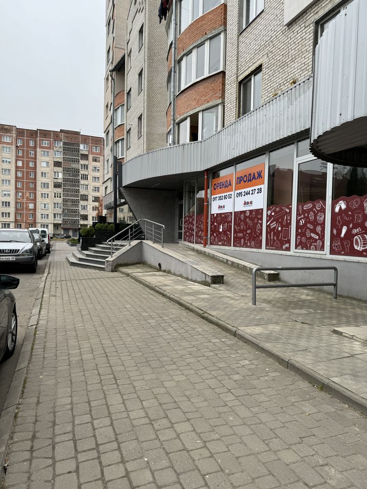 Продаж комерційного приміщення, вул.Кравчука. 166,5 кв.м.