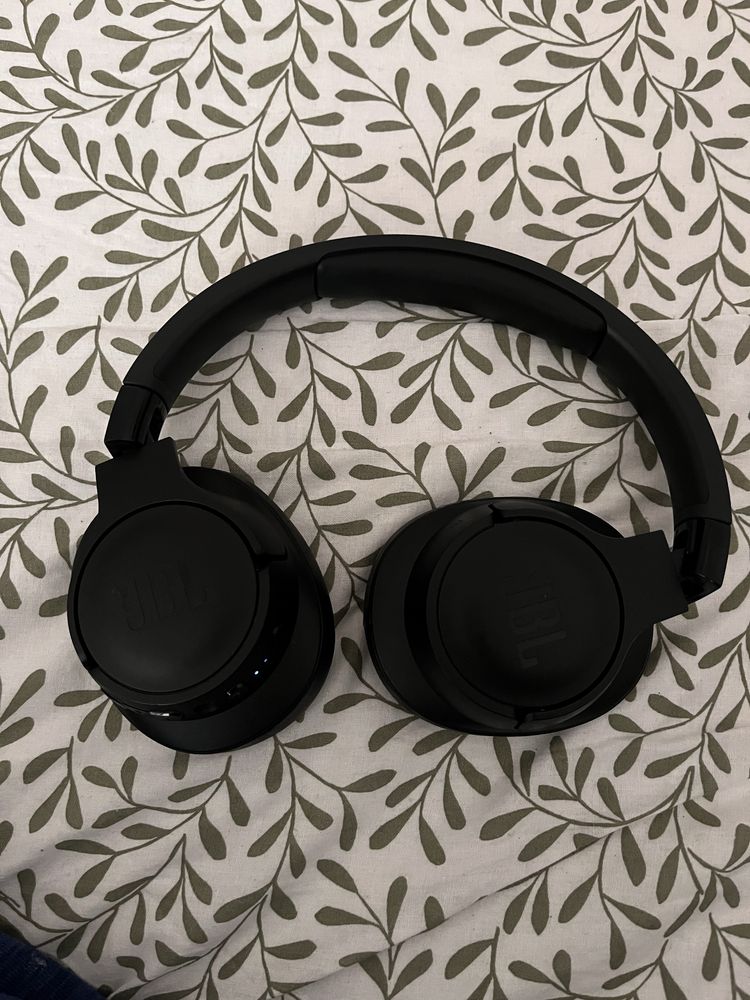 Fone (auscutadores) JBL 770NC