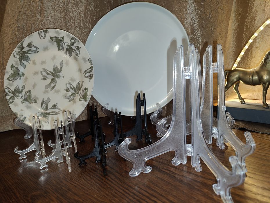 Портативная подставка для фотографий, коллекций, посуды. Высота 17,5см