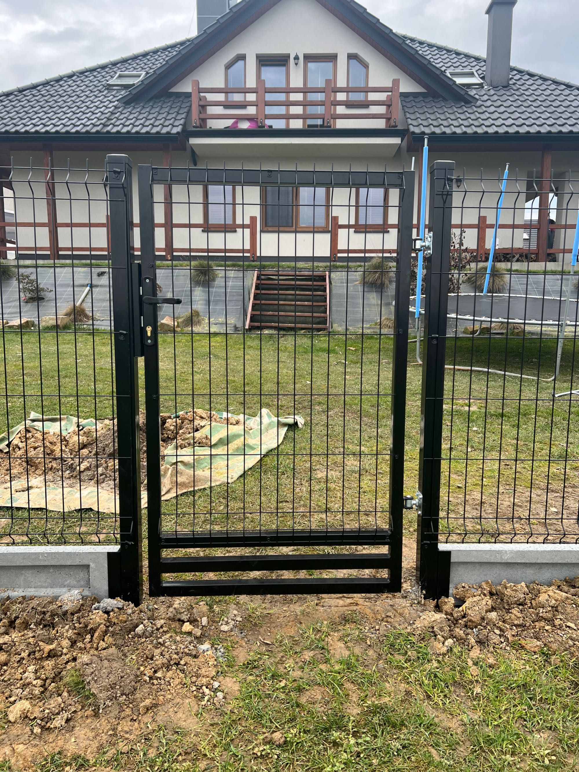 Montaż.Ogrodzenie Panelowe 40 ZŁ