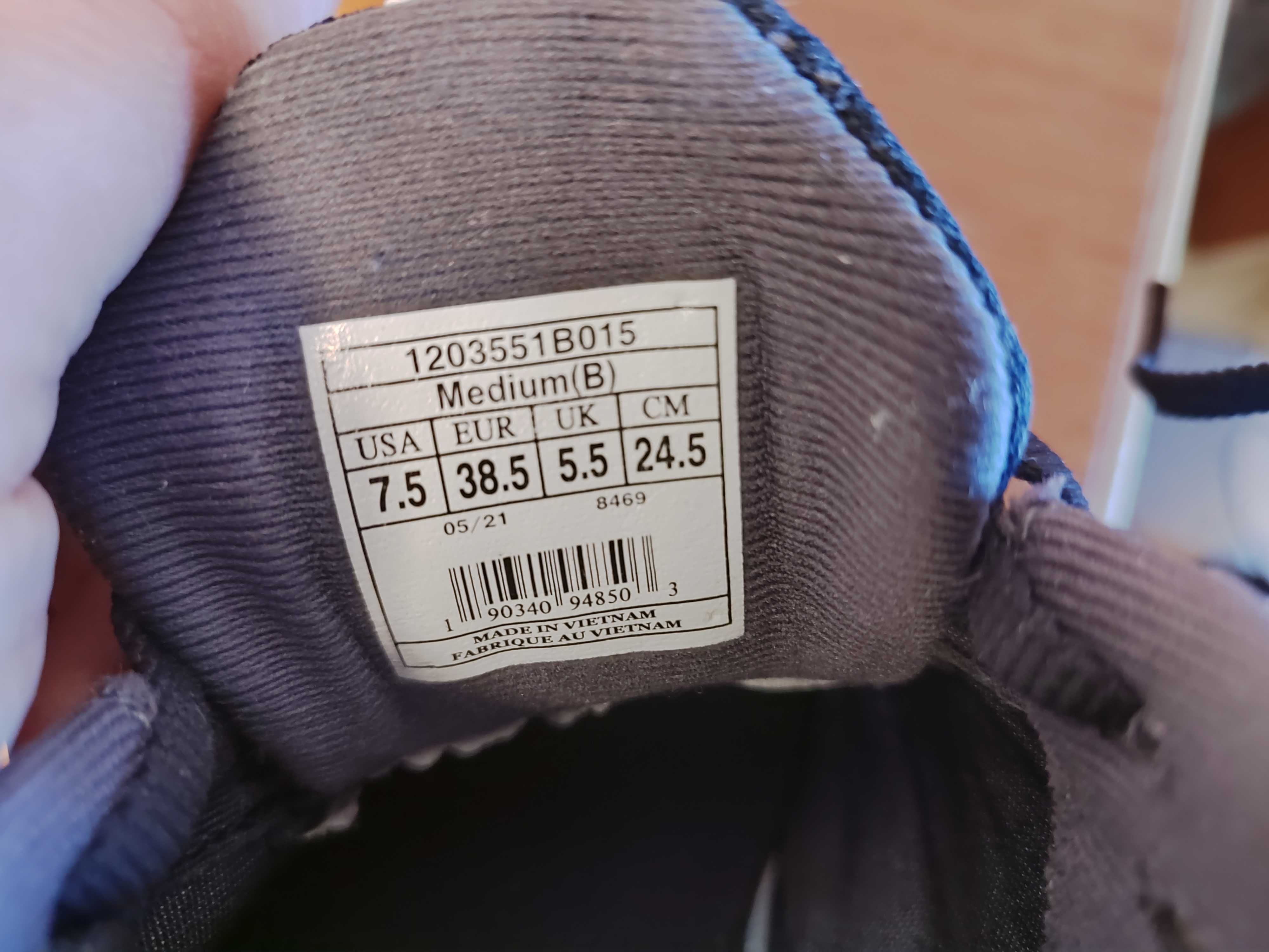 Кроссовки Brooks Gnost 14 Gore-tex 38,5р. стелька 24,5 см.