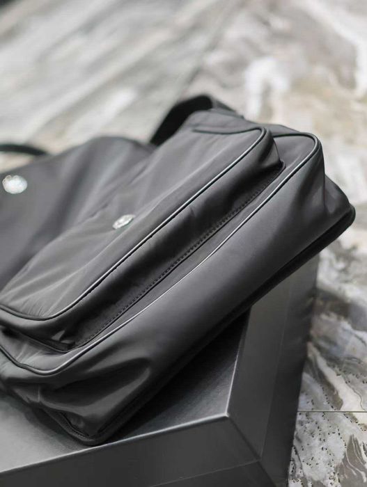 SAINT LAURENT YSL Niki – Bolsa Transversal / de Ombro, Nova